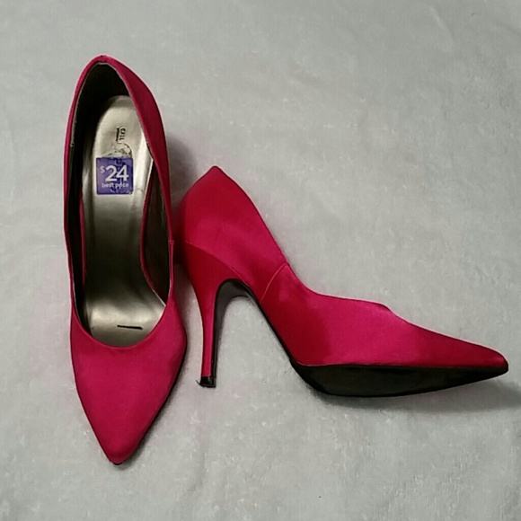 High heels - Picture 2 of 2