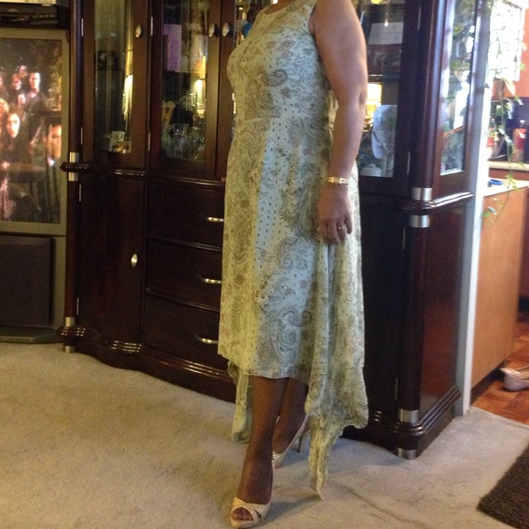 Vintage Style Dress - Picture 3 of 4