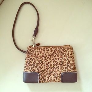 Small leopard clutch