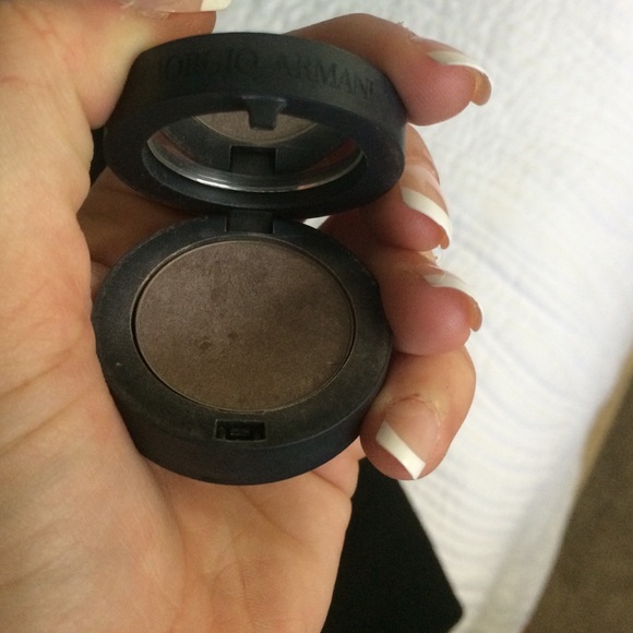 Eyeshadow - Picture 3 of 4