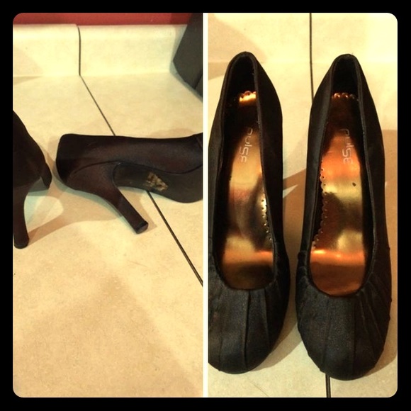 Brown heels - Picture 1 of 1