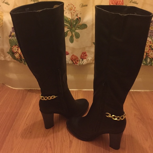 FINAL! 🆕 Black Faux Leather Knee High Boots 6.5/7 - Picture 4 of 4