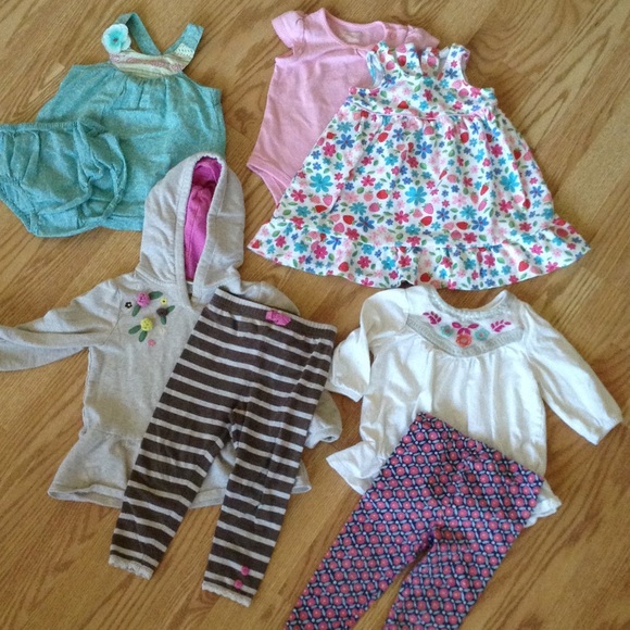 Baby girl clothes lot size 9-18mo