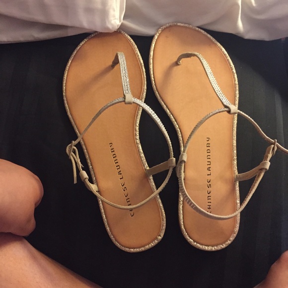 NWOT Chinese Laundry Sandal