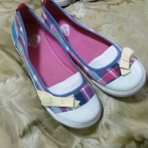 Girls size 2 shoes