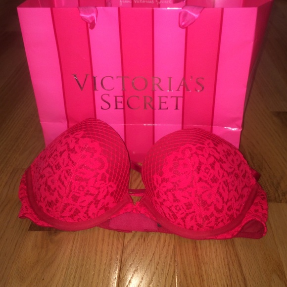Victoria secret red lace push-up bra