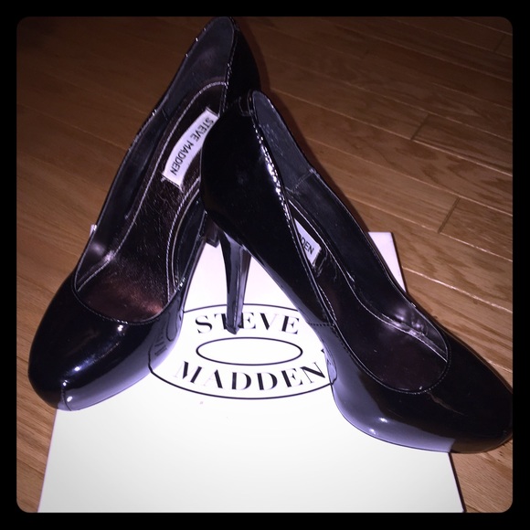 Black Steve Madden Heels.  Size 9.5.