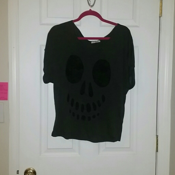 Top with skull face