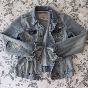 ABERCROMBIE – VINTAGE DENIM JACKET