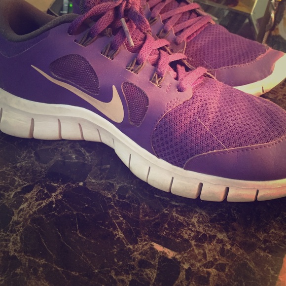Purple Nike free 5.0