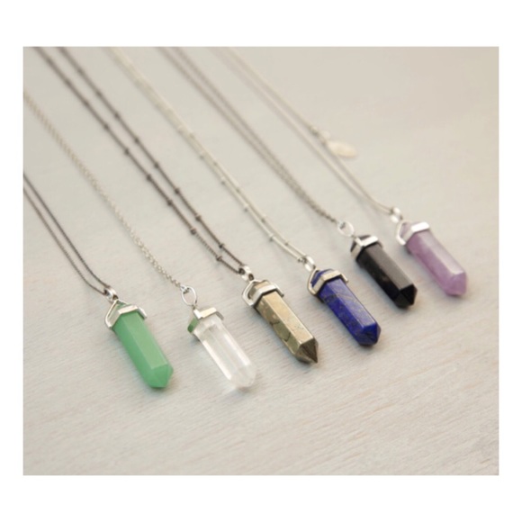 🆕Crystal Quartz Long Point Necklace - Picture 2 of 4