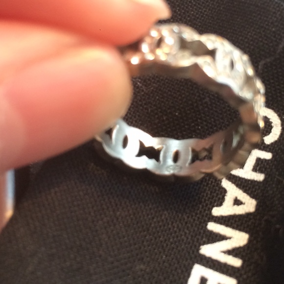【SOLD】Preowned chanel crystal ring size 6.5 - Picture 3 of 4