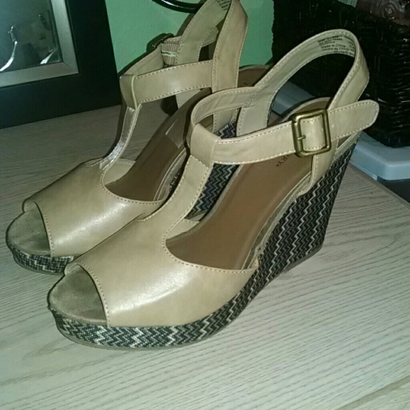 High heels - Picture 1 of 4