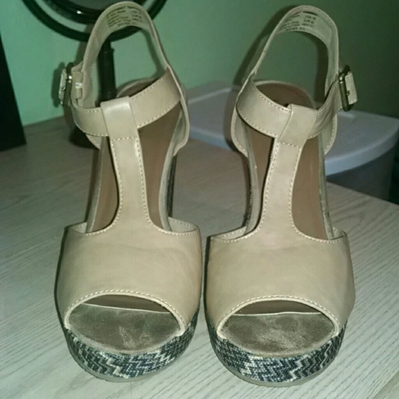 High heels - Picture 2 of 4