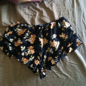 Brand new Brandy Melville vodi shorts