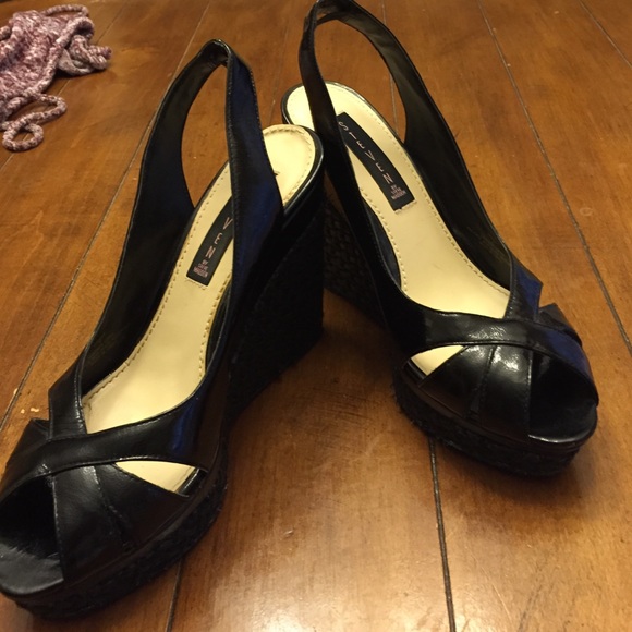 Size 9 black wedge Steven by Steve Madden