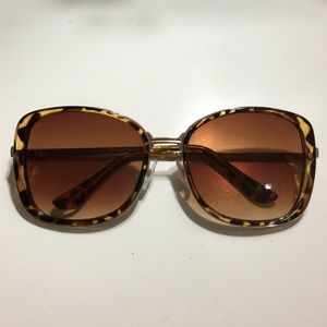 Over size sunglasses with UV protection