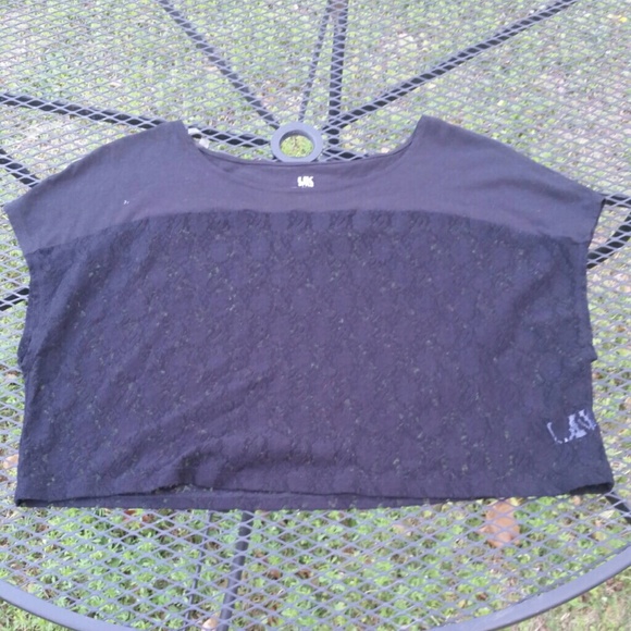 3/$15 - Black Lace T Shirt XL