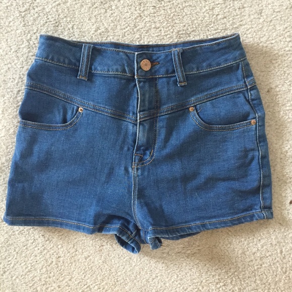 Super high rise seam short