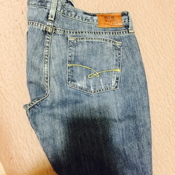 Jean - Picture 3 of 3