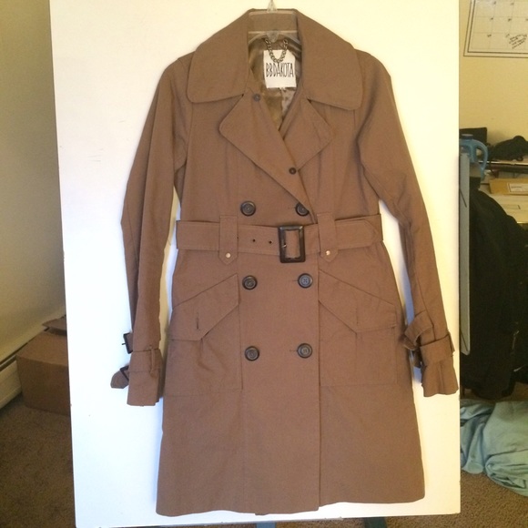 BB Dakota Small Tan Trench Coat