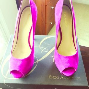 Fuschia pink Enzo Angiolini shoe