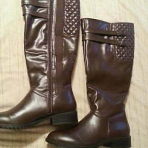 BRAND NEW Tall brown boots!