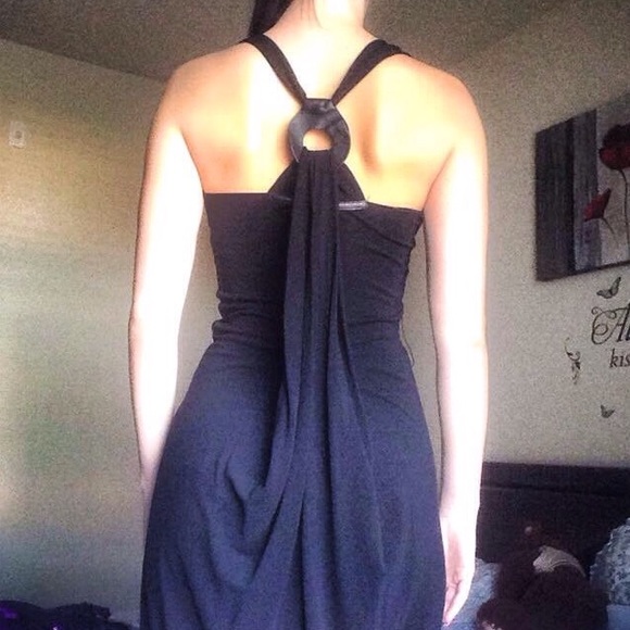 Very flattering little black dress