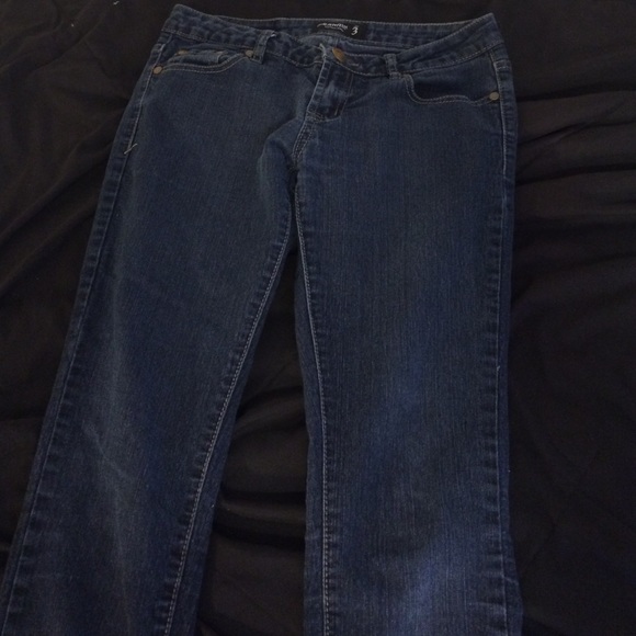 Dark wash skinny jeans size 3 - Picture 2 of 3
