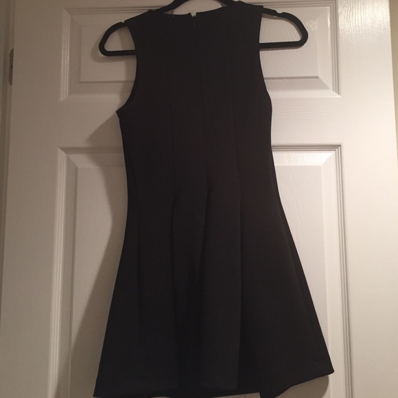 BAR III Black Aline dress size small - Picture 2 of 3