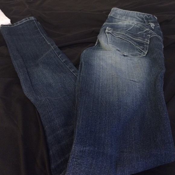 🎊BUNDLE🎊 3 pairs of Wet Seal Jeans! All size 3L - Picture 3 of 4