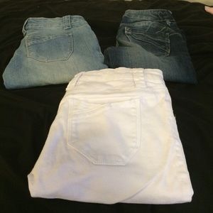 🎊BUNDLE🎊 3 pairs of Wet Seal Jeans! All size 3L
