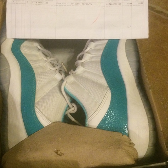 Jordan retro 11 aqua