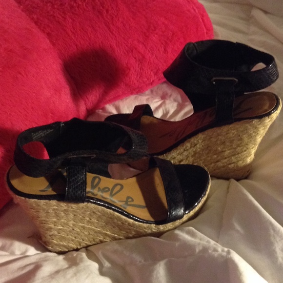 Rebels heels..... - Picture 1 of 1