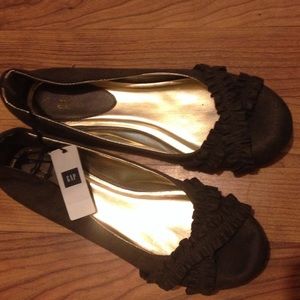 Gap flats!
