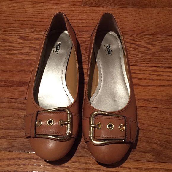 Mossimo Cognac flats