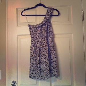 Blue/white floral sun dress