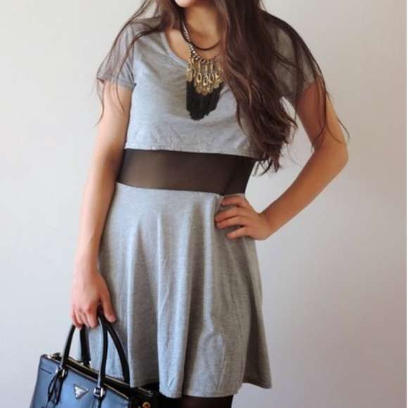Gray short sleeve dress with mesh waist!