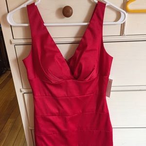 Sexy red Homecoming bodycon dress with v-neck NWT!