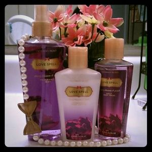 Love Spell Victoria Secret set