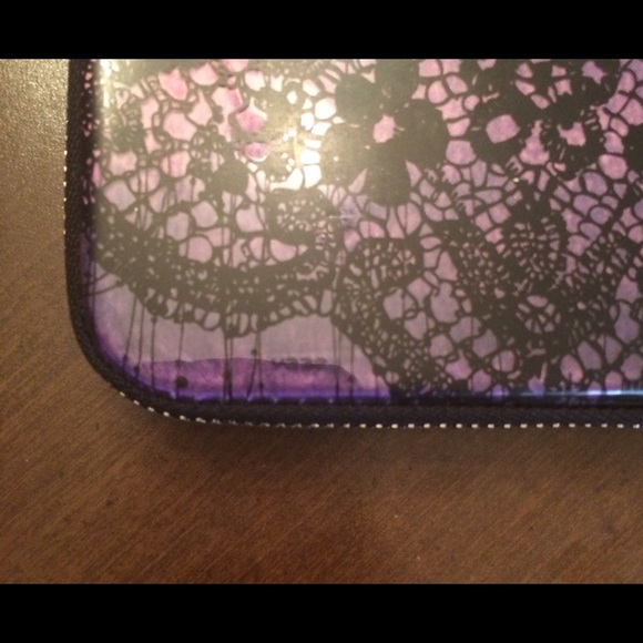 Sold - Picture 3 of 4