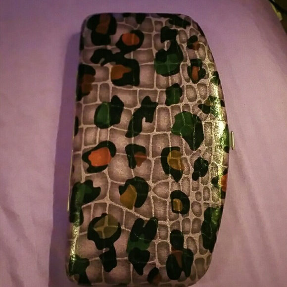 Clutch/ wallet