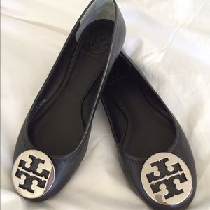 SOLD! Tory Burch Reva flats