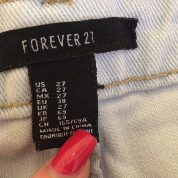 Light wash high wasted shorts from Forever 21! :) - Picture 3 of 4