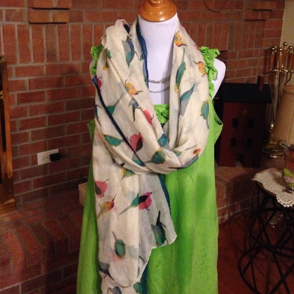WELCOME SPRING💐💐Beautiful Large Scarf - Picture 2 of 4