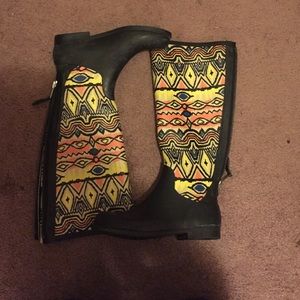 Aztec Print Rainboots
