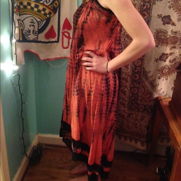 Dress - Picture 2 of 3