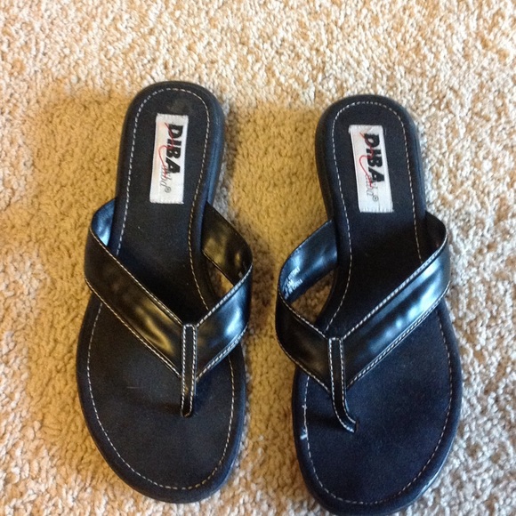 Black sandals