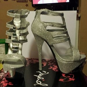 6 Inch Silver Glitter Heels PRICE NEGOTIABLE