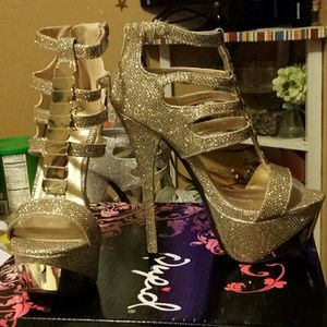 6 Inch Gold Glitter Heels PRICE NEGOTIABLE